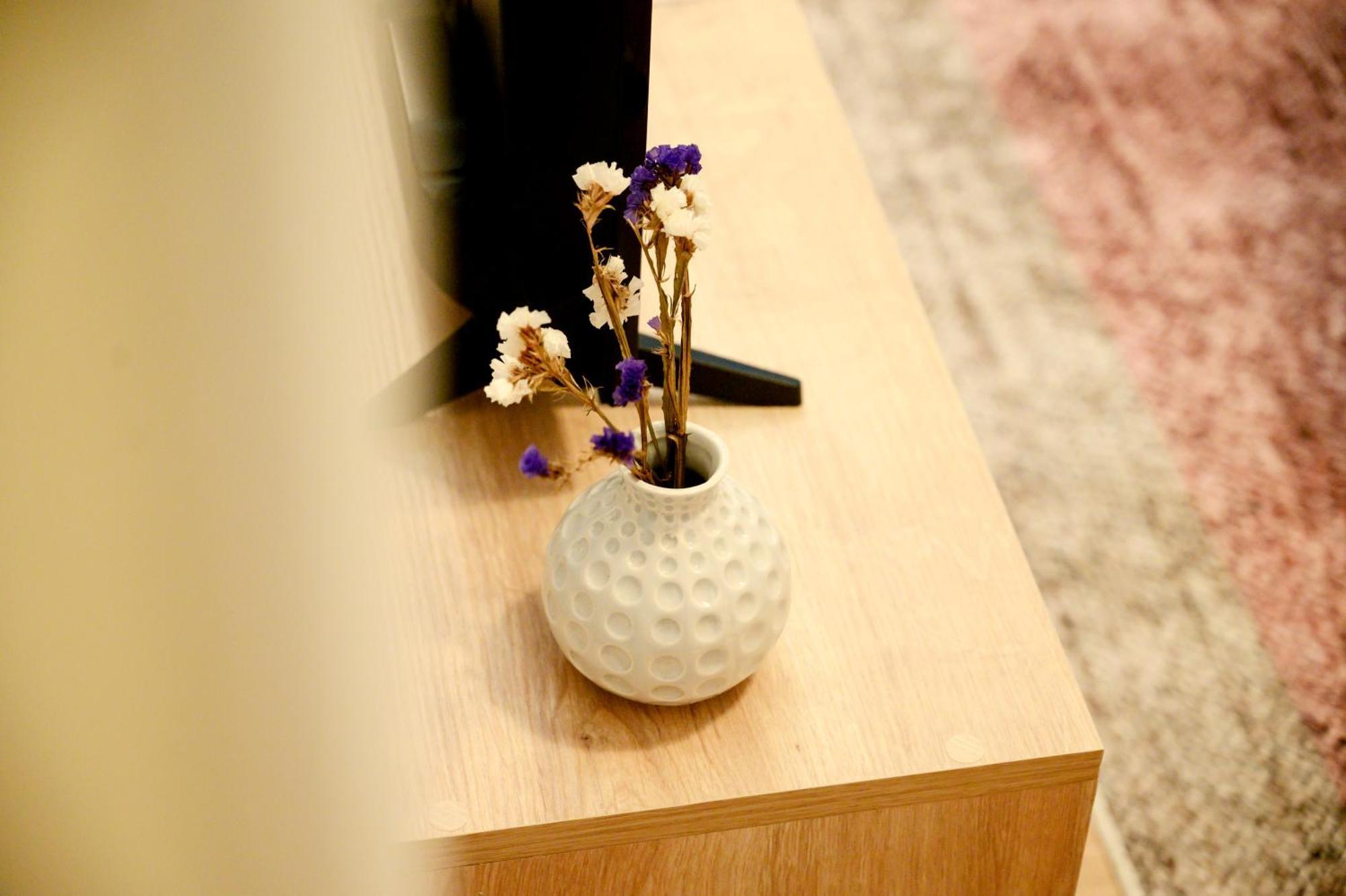 Modern Downtown Flat By Golden H&R Apartment Tesalonika Bagian luar foto