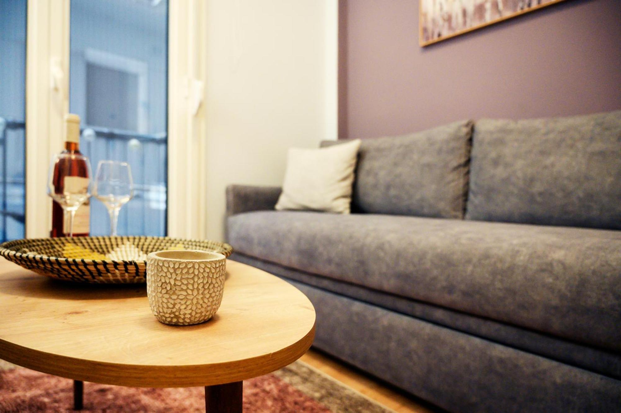 Modern Downtown Flat By Golden H&R Apartment Tesalonika Bagian luar foto